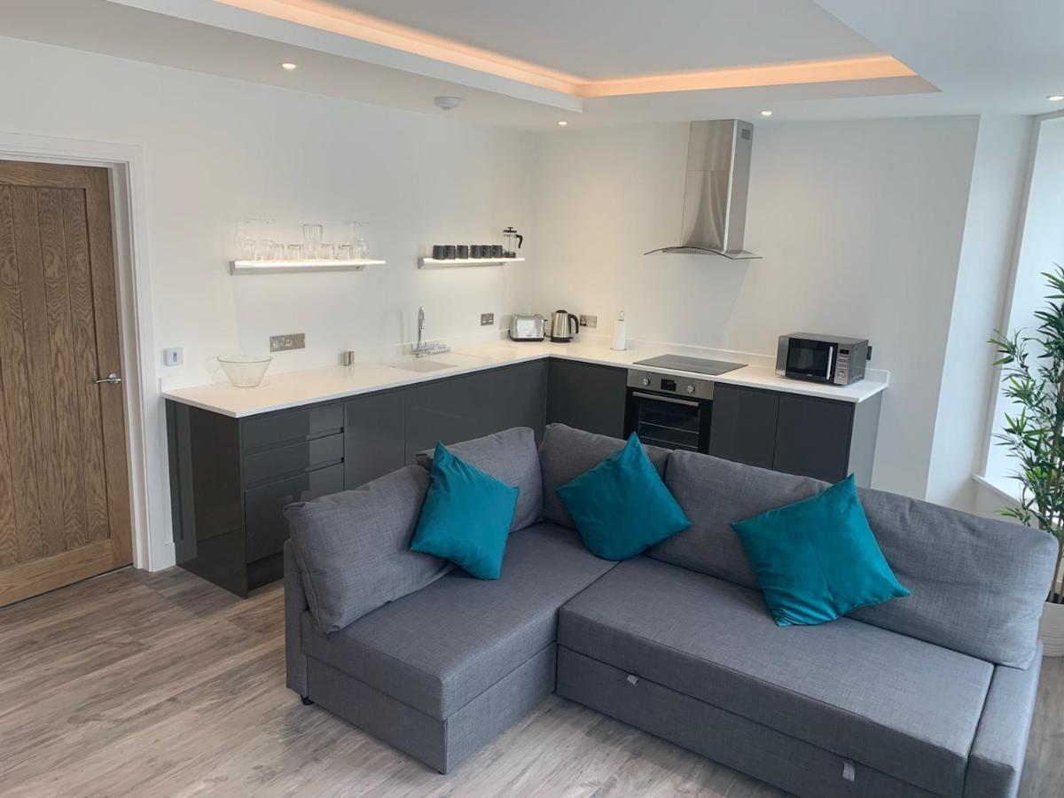 28 Harbour Lettings Luxury Apartments For Over 25S プリマス エクステリア 写真