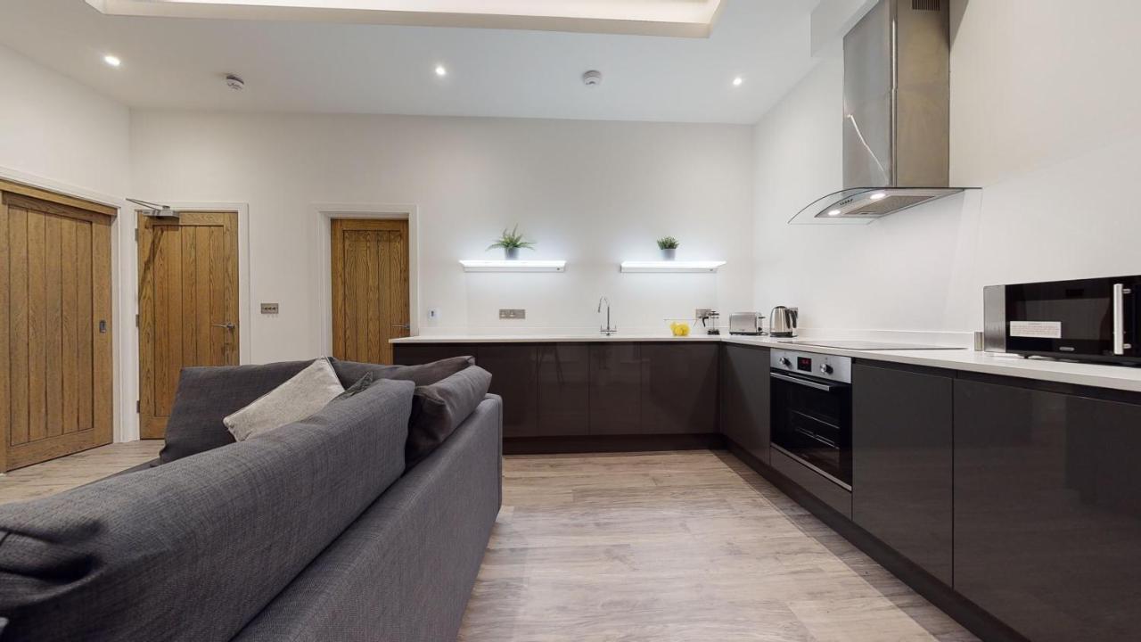 28 Harbour Lettings Luxury Apartments For Over 25S プリマス エクステリア 写真